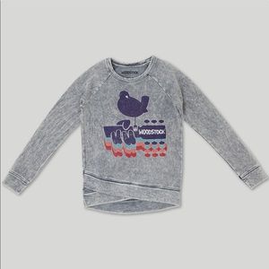 Girls Med-7/8 WOODSTOCK Graphic Tee Sweatshirt